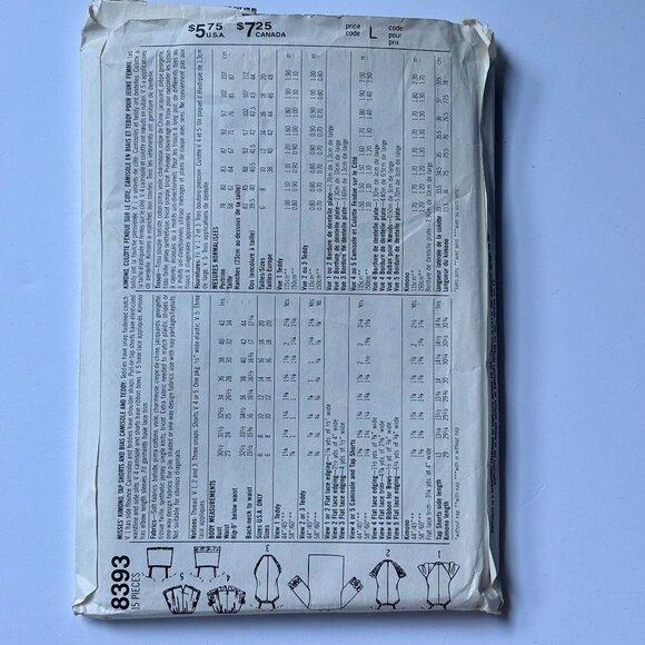 Simplicity Pattern 8393 Kimino, tap shorts, and bias camisole and teddy - Picture 2 of 2